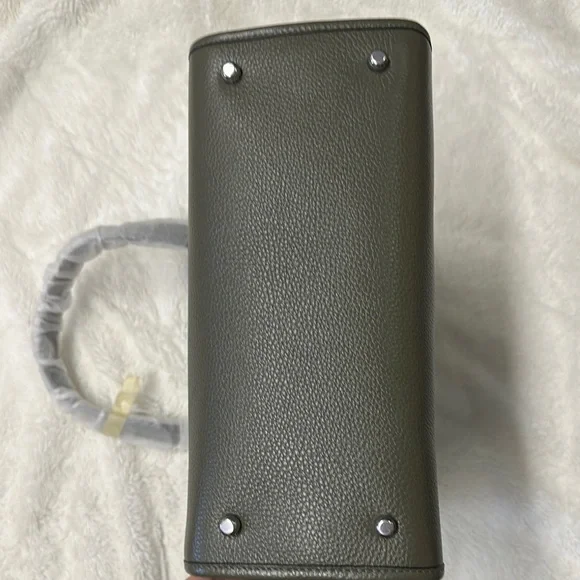 Coach Green Leather Tote with Embossed Logo - Picture 3 of 10